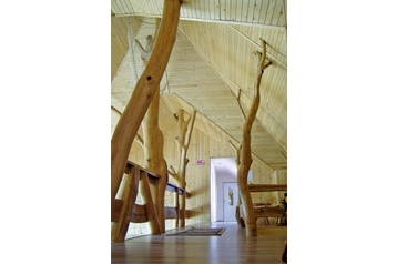 Węgry Privát Hernádszurdok, Zewnątrz